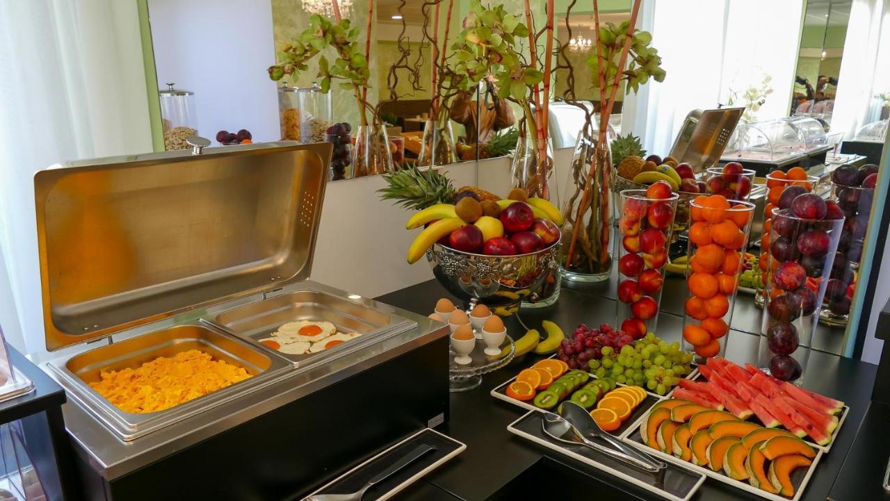 Hotel Puccini Пескьера-дель-Гарда Экстерьер фото