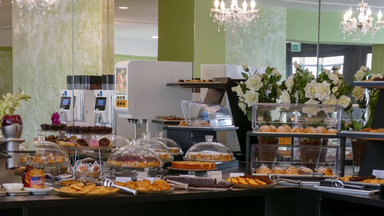 Hotel Puccini Пескьера-дель-Гарда Экстерьер фото