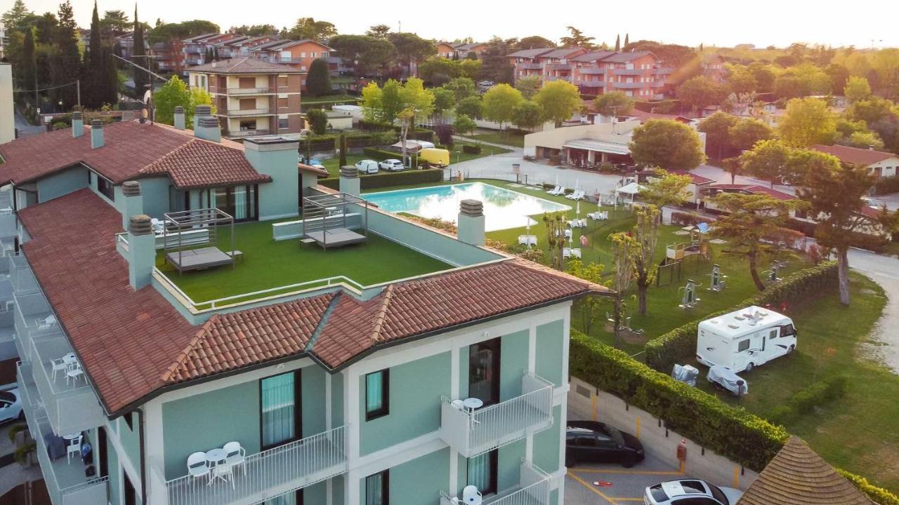 Hotel Puccini Пескьера-дель-Гарда Экстерьер фото