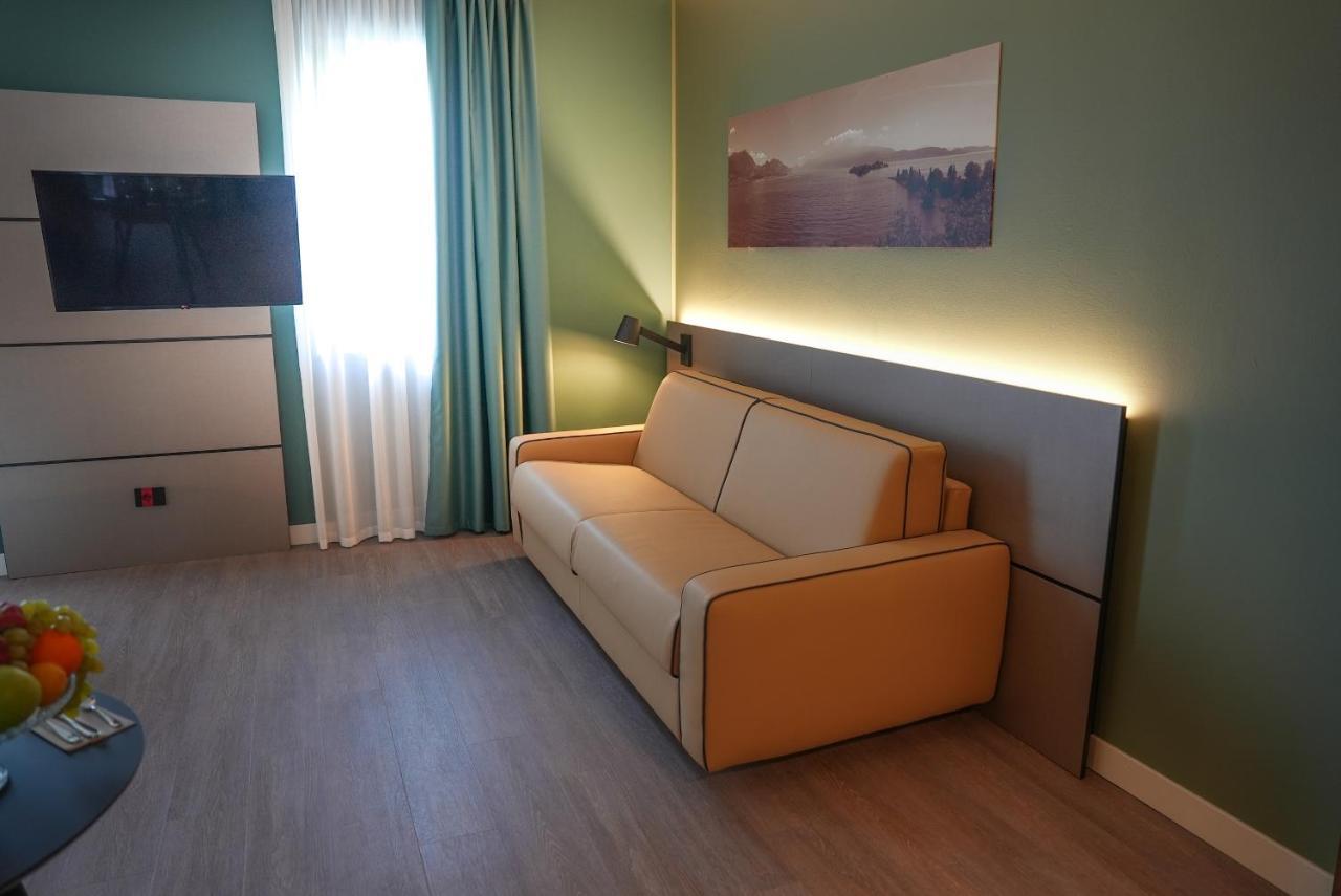 Hotel Puccini Пескьера-дель-Гарда Экстерьер фото