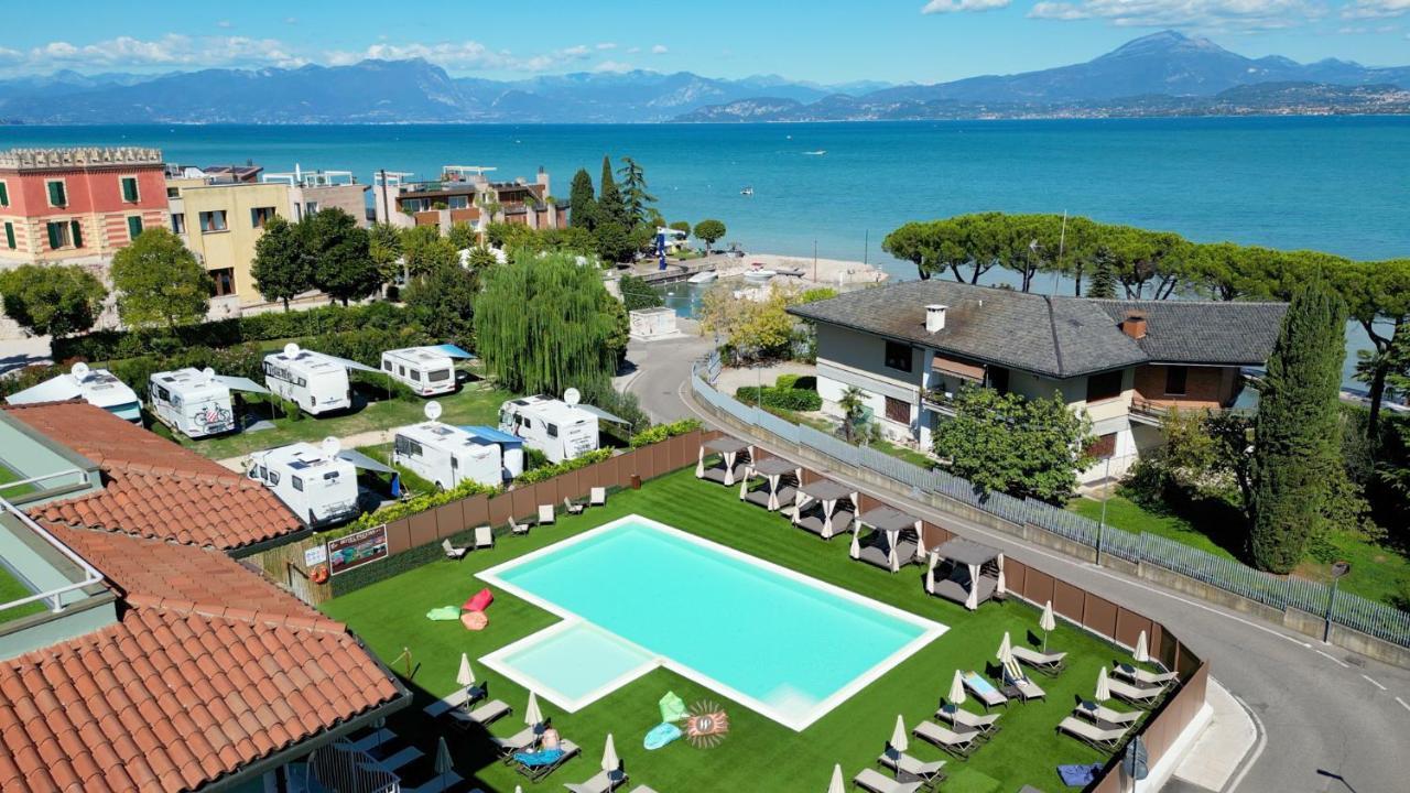 Hotel Puccini Пескьера-дель-Гарда Экстерьер фото