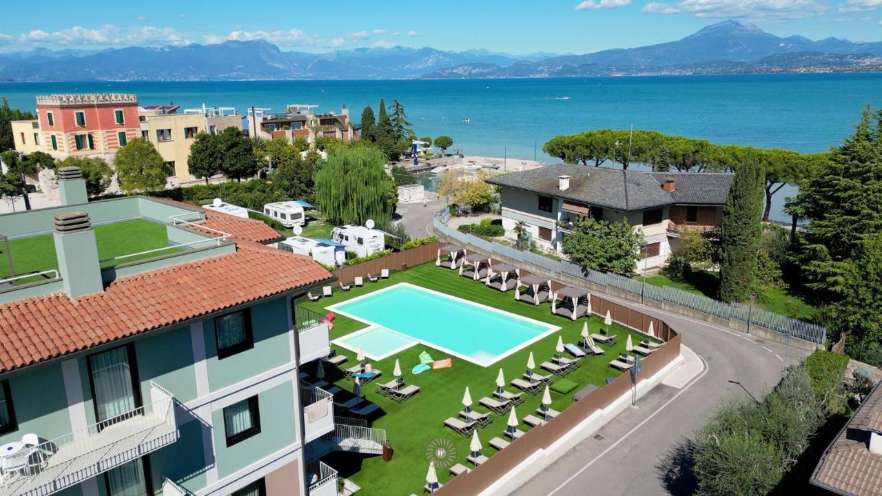 Hotel Puccini Пескьера-дель-Гарда Экстерьер фото